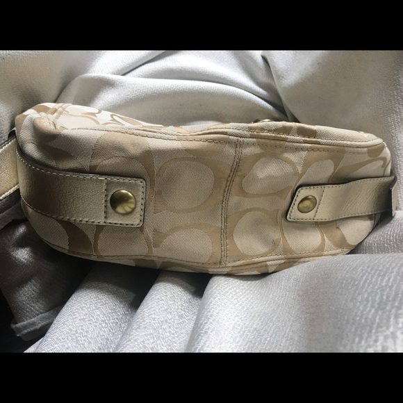 NWOT Coach Zoe Gold Khaki Cranberry Bag - Picture 5 of 8